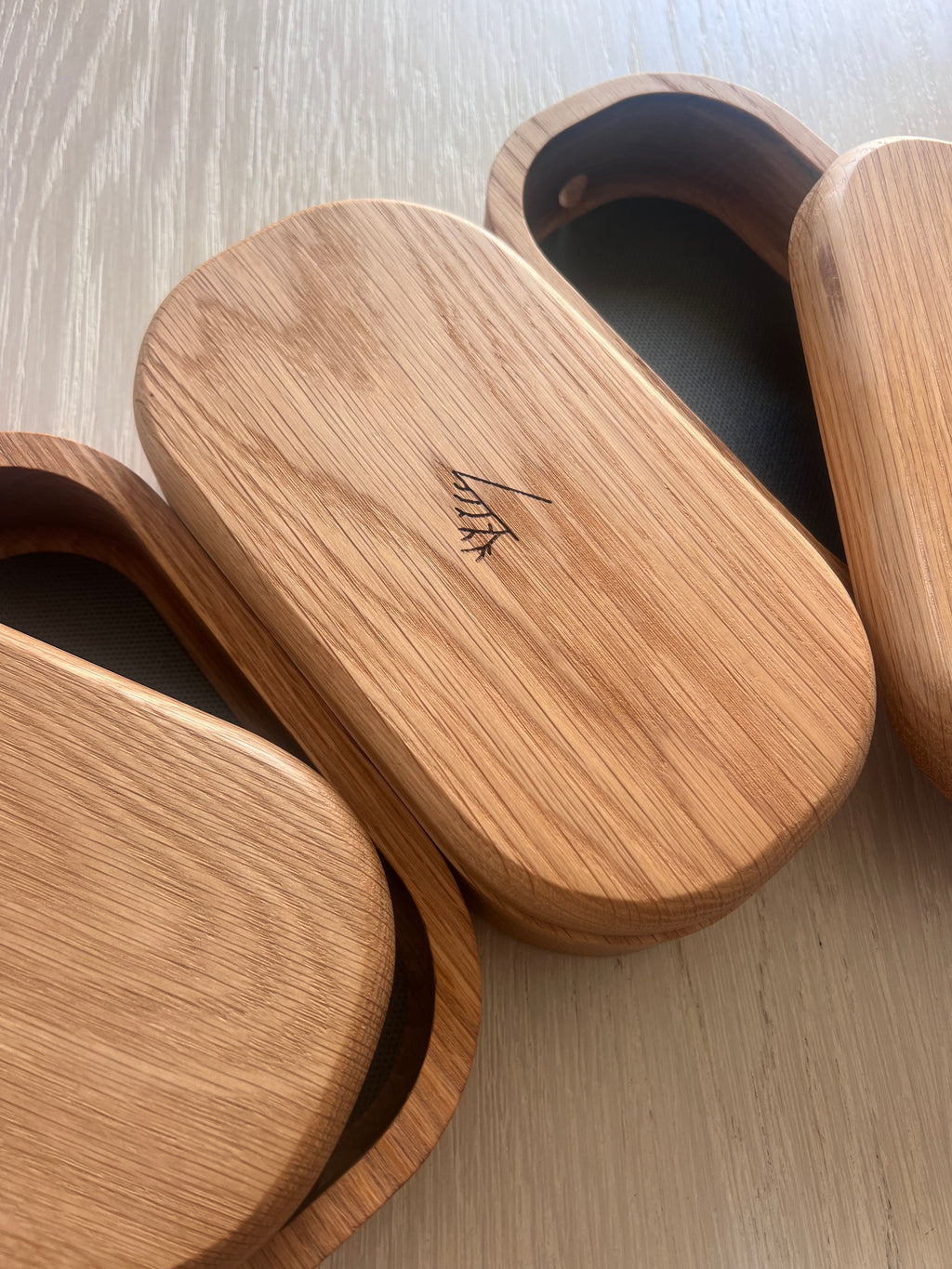 Phone Tomb  [White Oak]