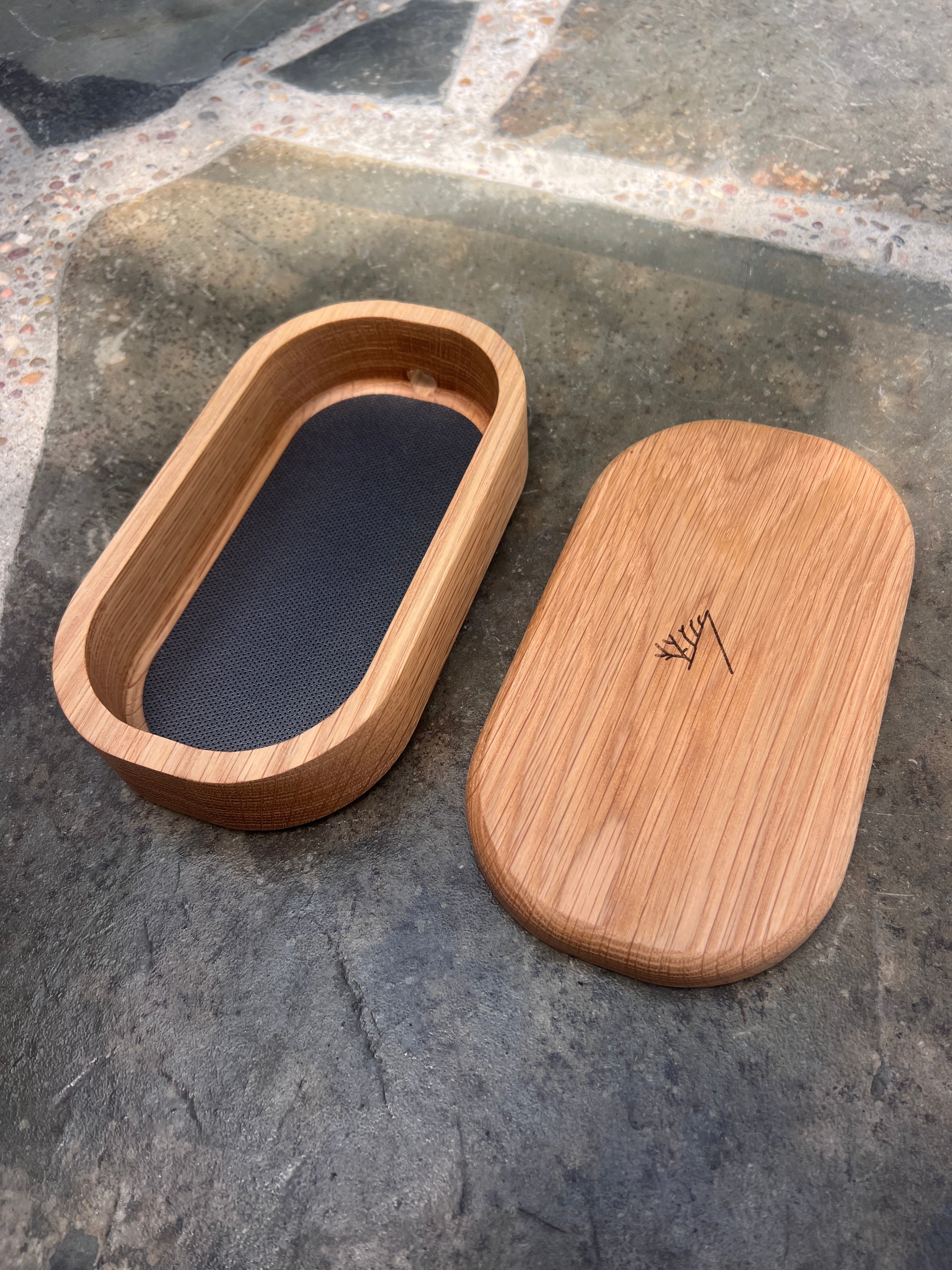 Phone Tomb  [White Oak]
